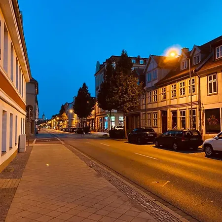 City-apartment Mit Parkplatz & Fahrradraum! Nur 300m Zum Stadthafen Appartement
